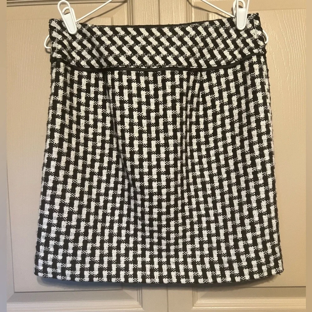 LOFT Black and White Mini Skirt